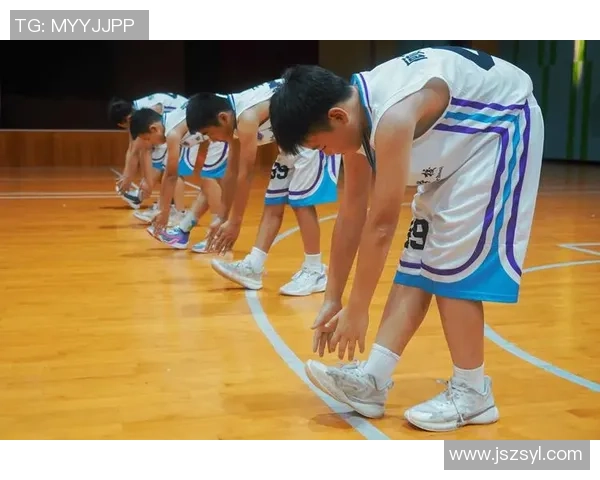 科学篮球力量训练方法全面解析助你提升竞技水平与运动表现